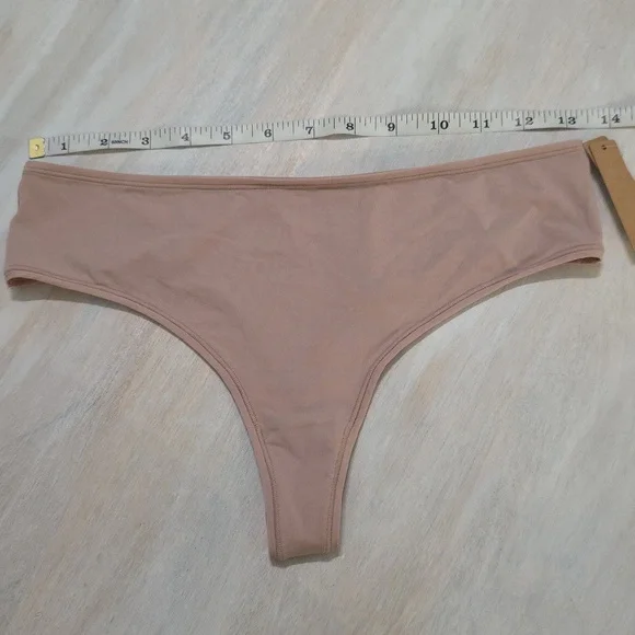 SKIMS Fits Everybody Thong NWT 4X DUSK - Picture 2 of 8